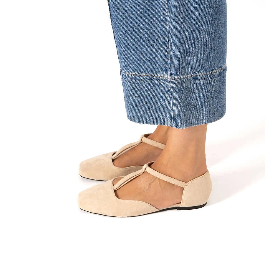 Saloon Ballerina i Beige Ruskind Andres Machado