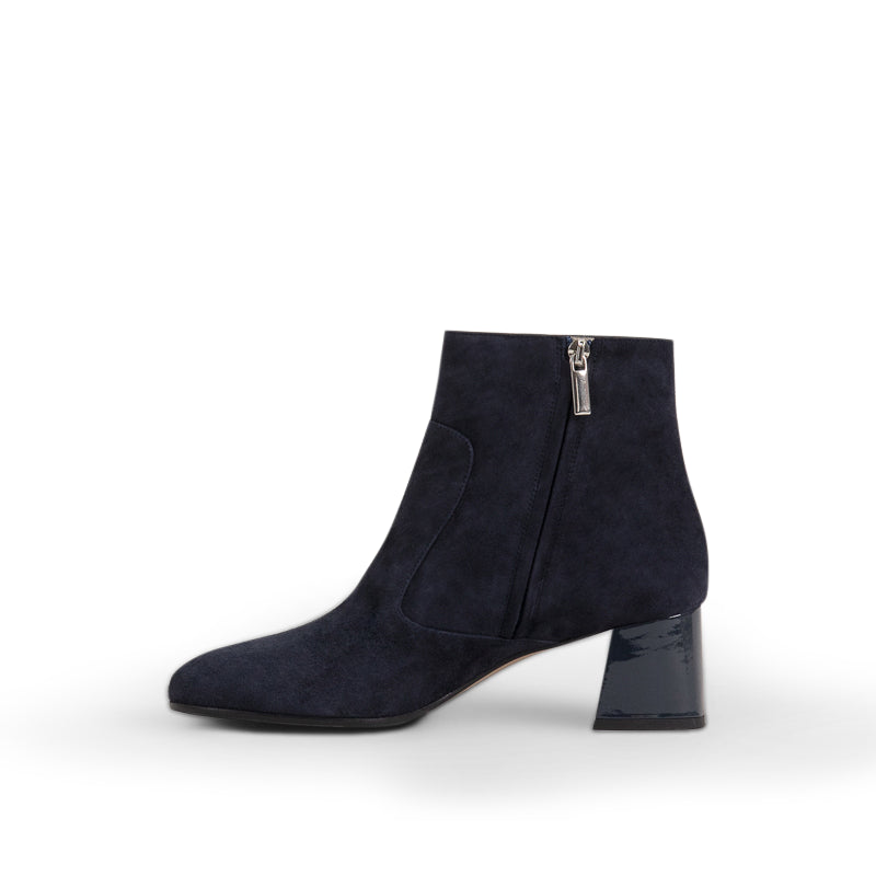 Alice Midnight roccamore