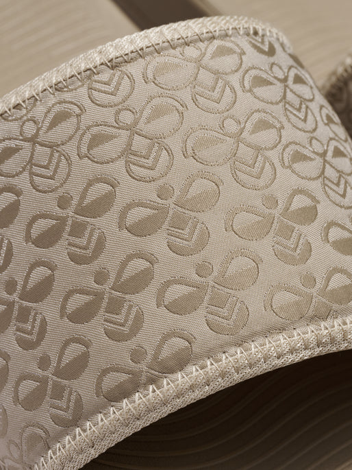 COMFORT SLIDE JQ Slippers beige | Hjemmesko & Sandaler Hummel