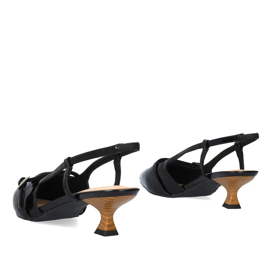 Sort lak slingback pump Andres Machado